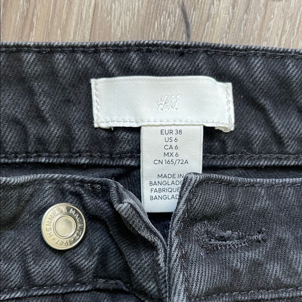H&M Black Straight Leg Women's Jeans - Picture 3 of 9